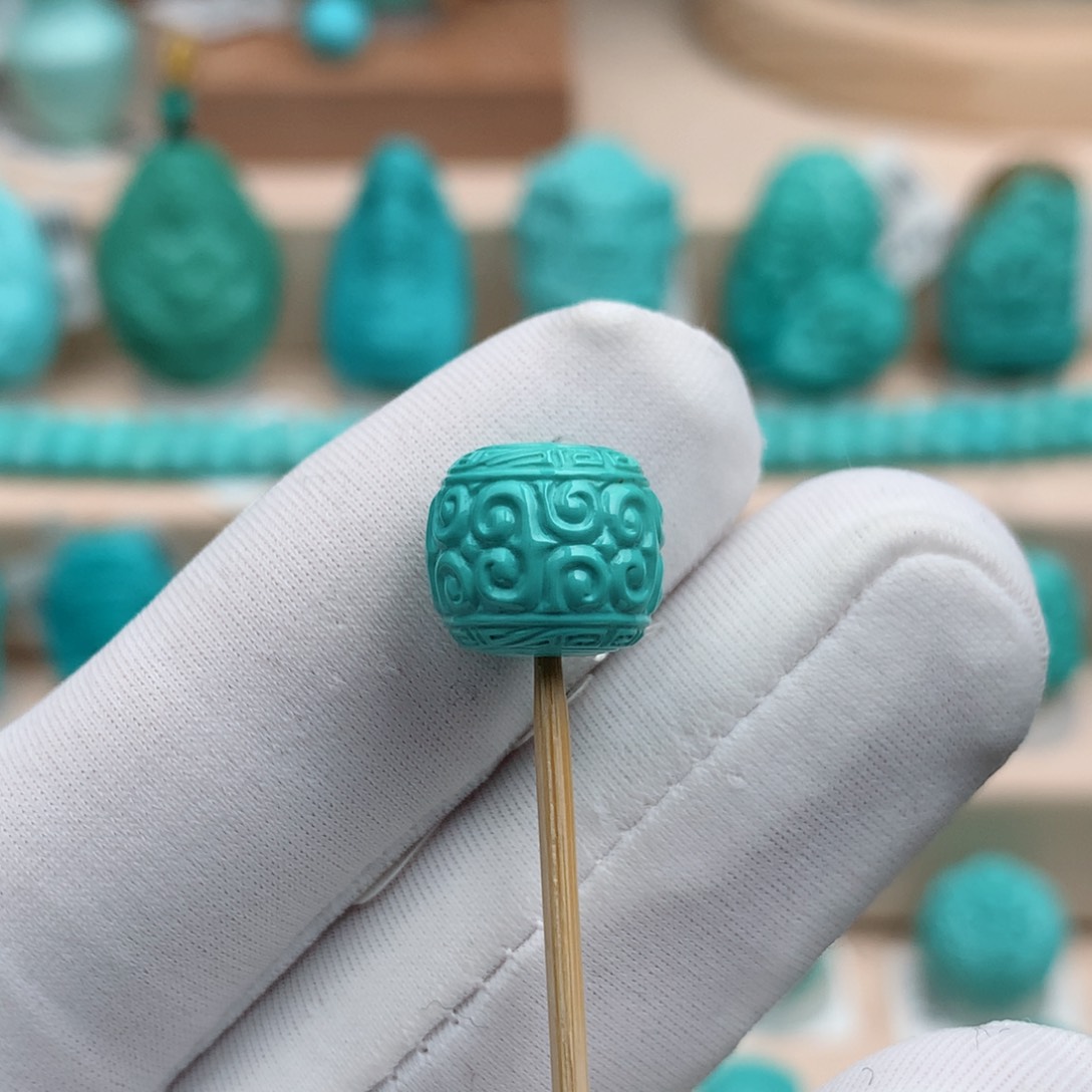 绿松石珠宝奇石未镶嵌重：2克