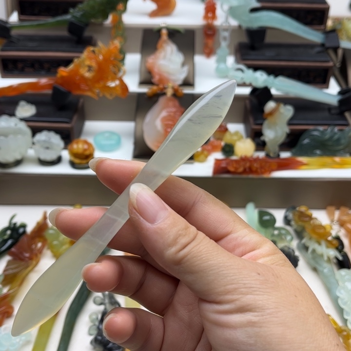 蛇纹石玉未镶嵌岫玉发簪