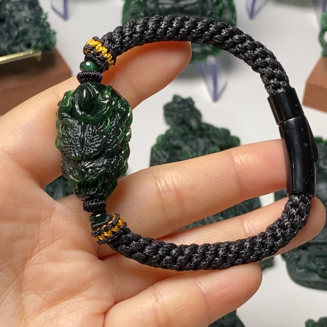 定制翡翠未镶嵌龙头