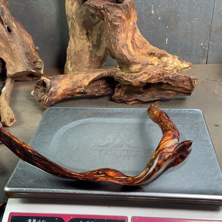 王***清黄花梨/降香黄檀海南黄花梨