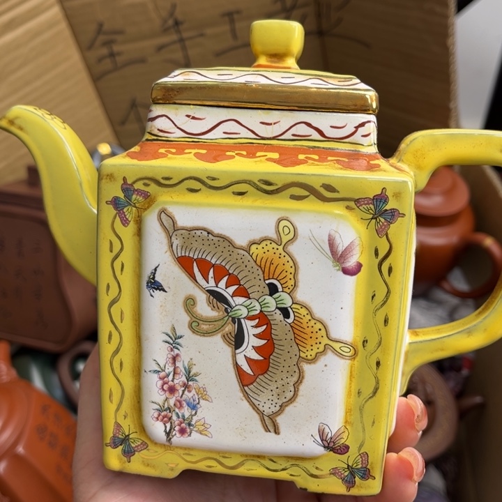 茶壶段泥紫砂壶的造型