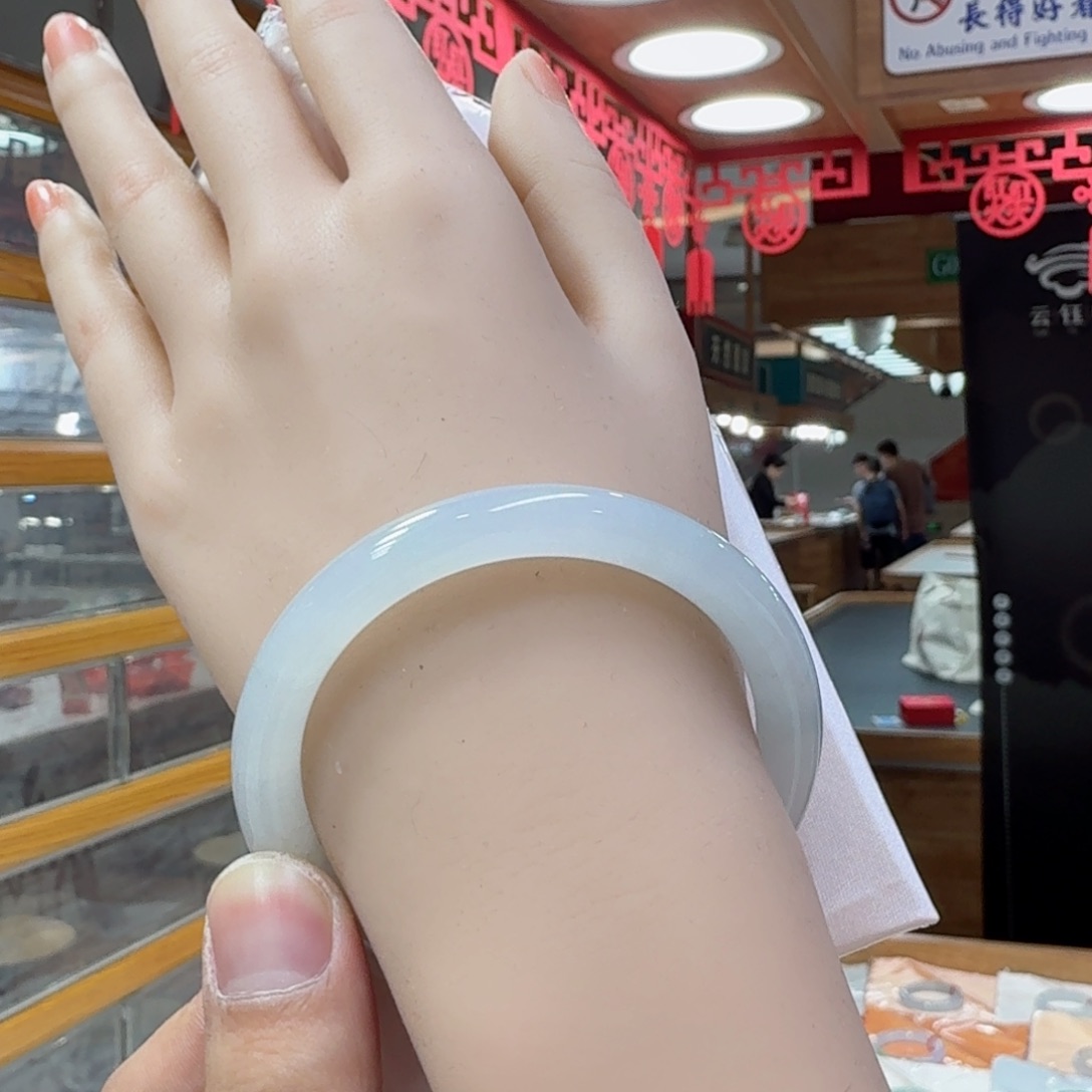 翡翠手镯未镶嵌买断