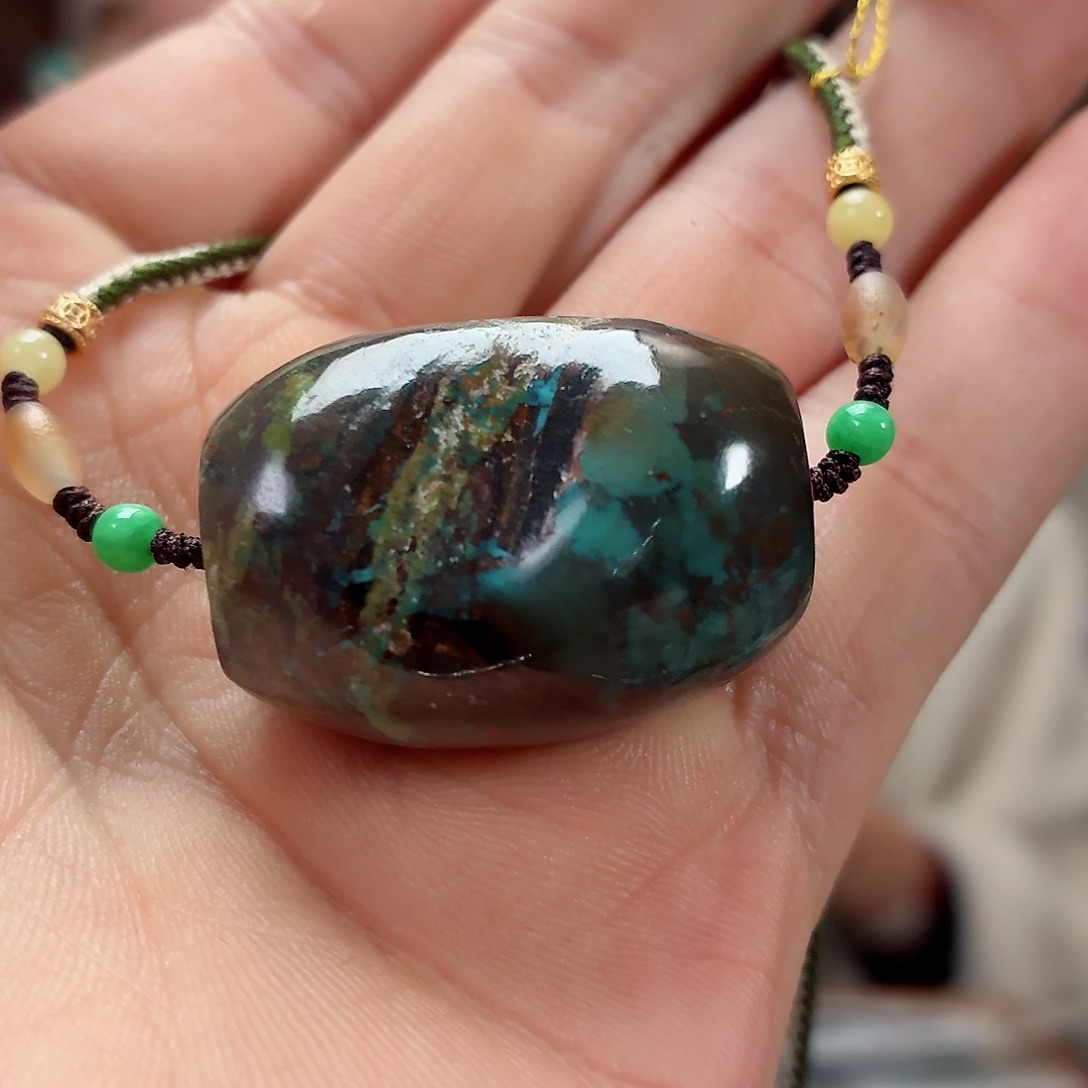 未镶嵌绿松石珠宝奇石