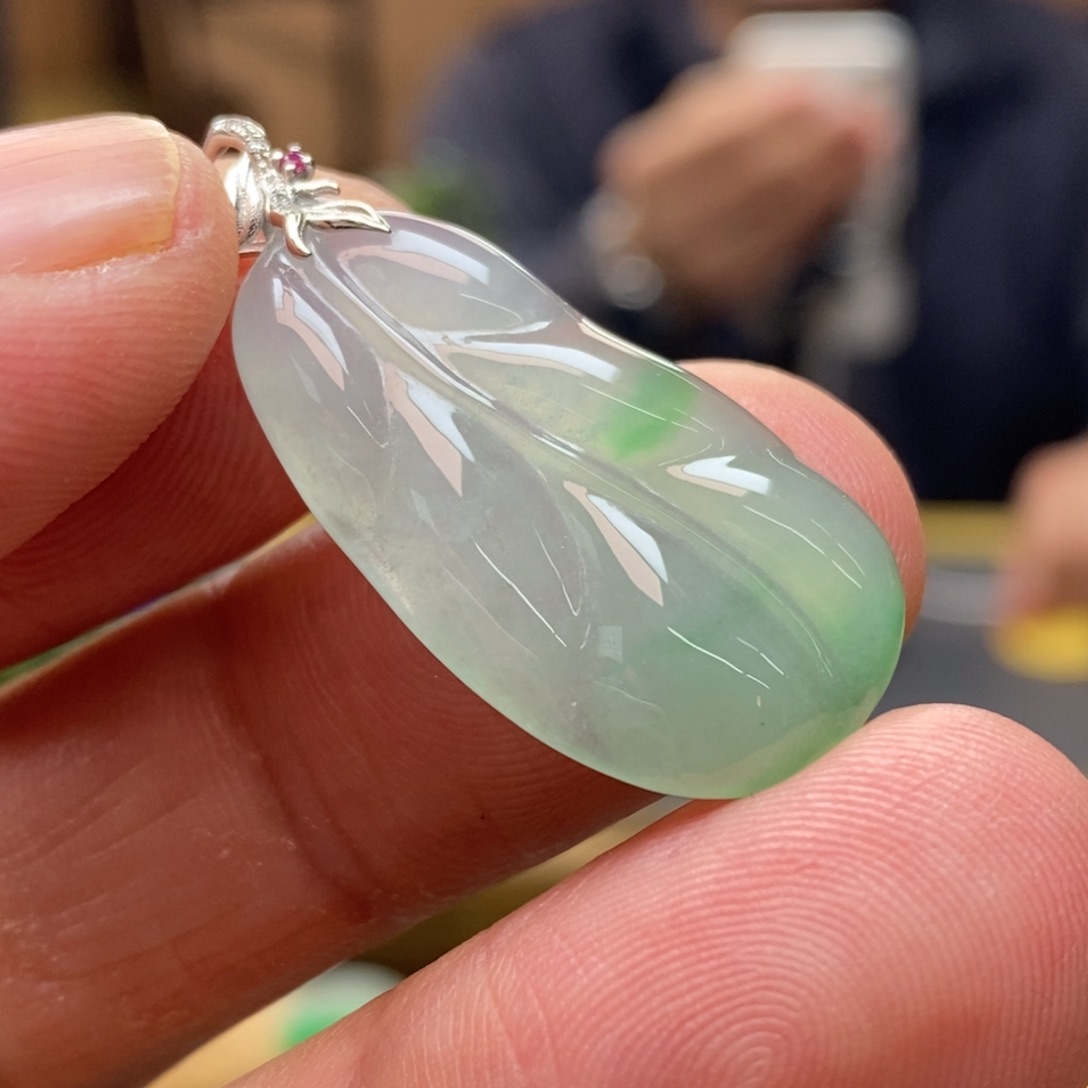 翡翠颈饰18K金镶嵌挂件