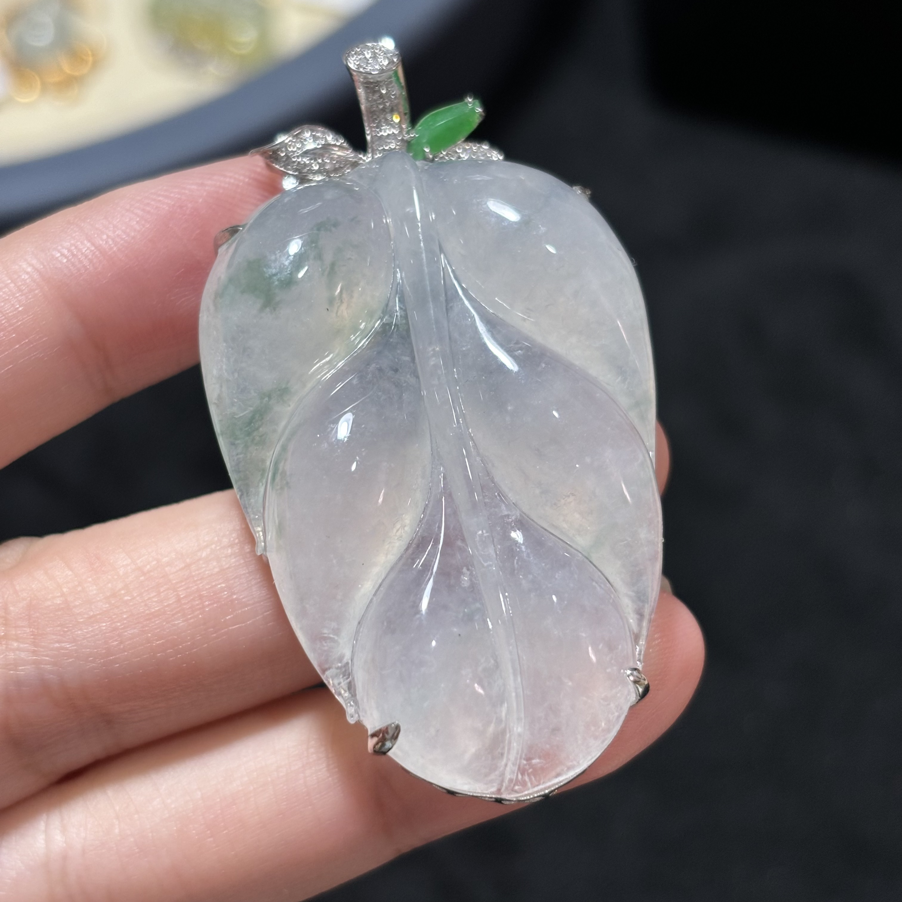 18k金天然缅甸A货树叶吊坠