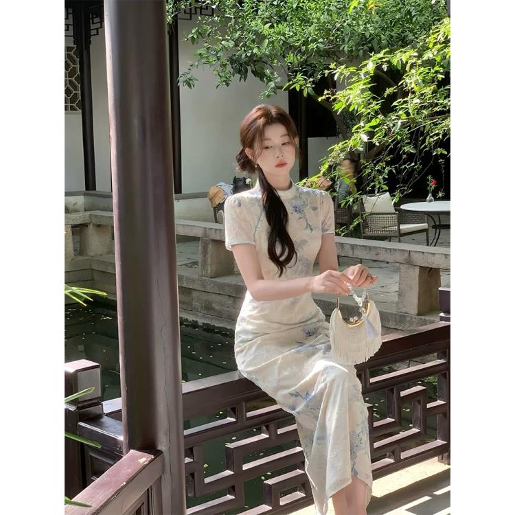 新中式国风温婉气质剪花旗袍连衣裙显瘦中长款夏季裙子