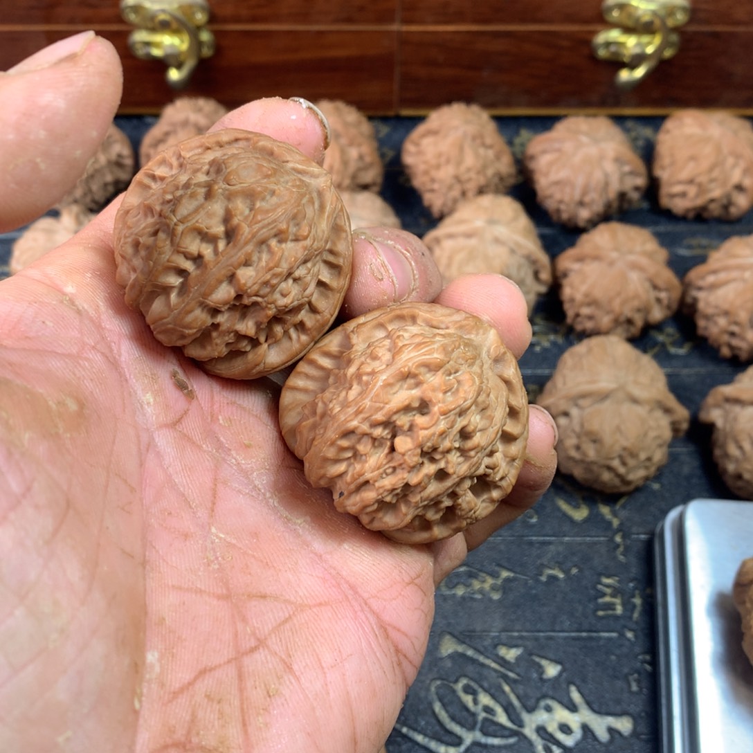 猴头核桃吊坠文玩核桃白狮子41