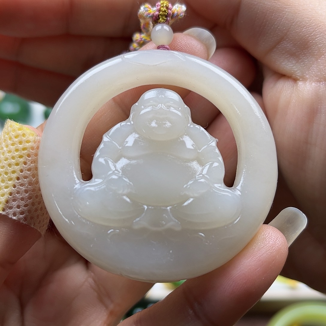 和田玉吊坠未镶嵌