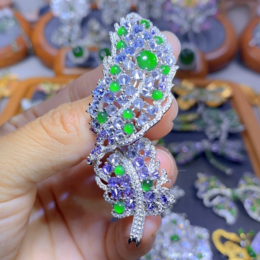翡翠颈饰合金天然翡翠