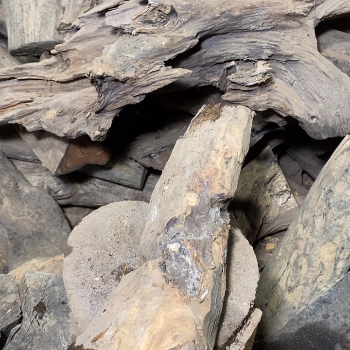 诺***爸贡木手串贡木原木原料直发