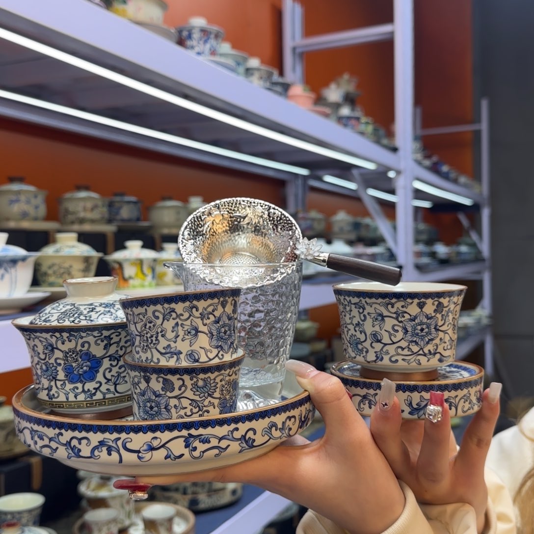 我在外面吃饭呢你在哪了