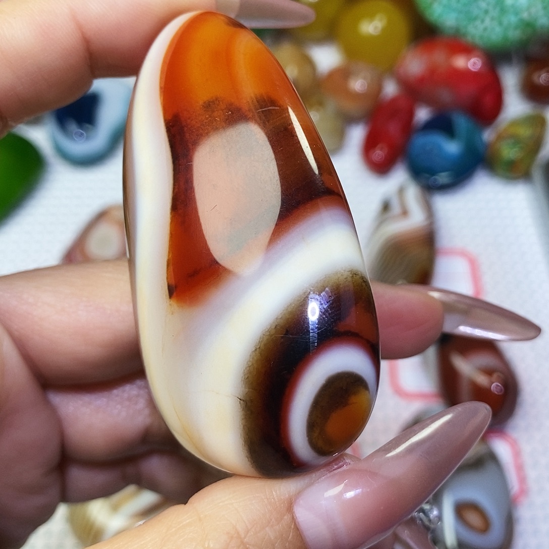 灵***兰玛瑙/玉髓未镶嵌珠宝奇石