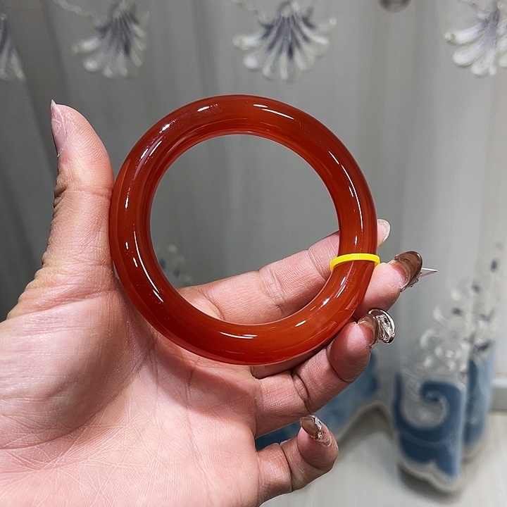 玛瑙/玉髓手镯未镶嵌?****