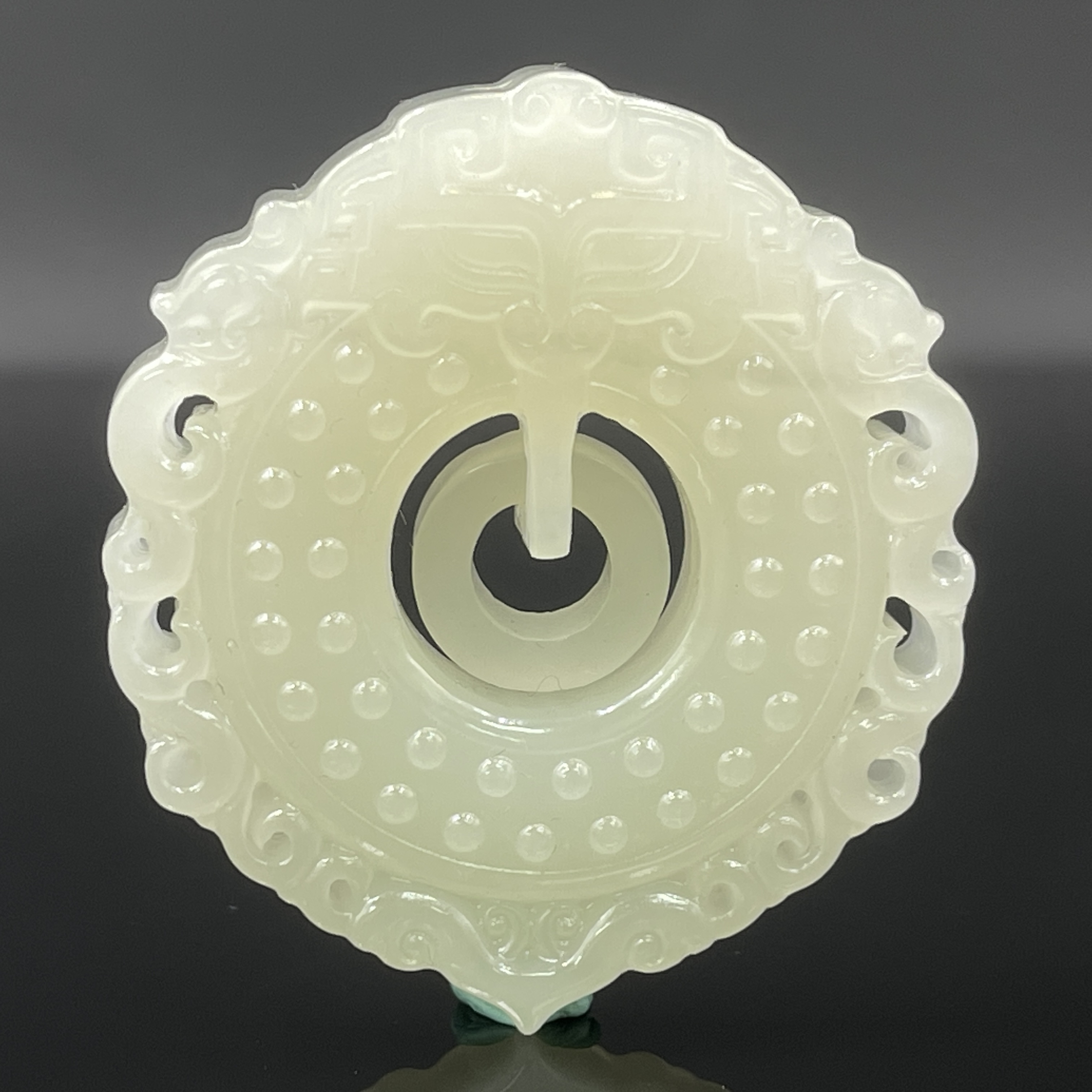 1228GY031和田玉挂件