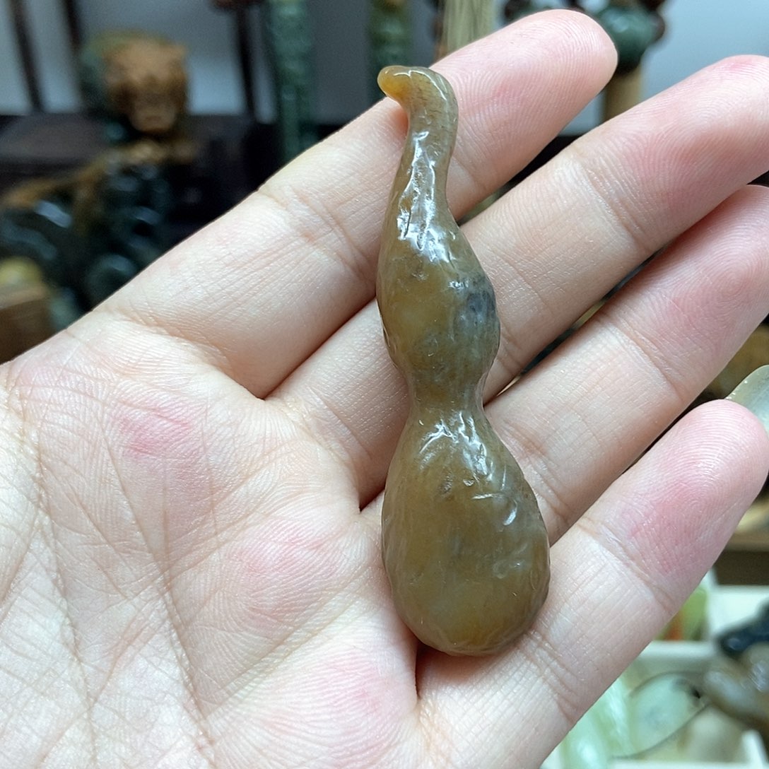 岫岩河磨玉（透闪石质玉）把件未镶嵌