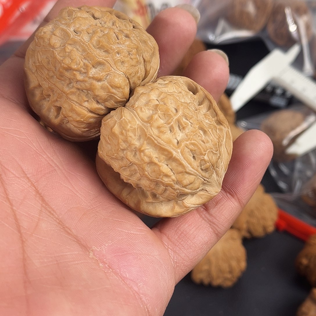 包***哥文玩核桃吊坠核桃