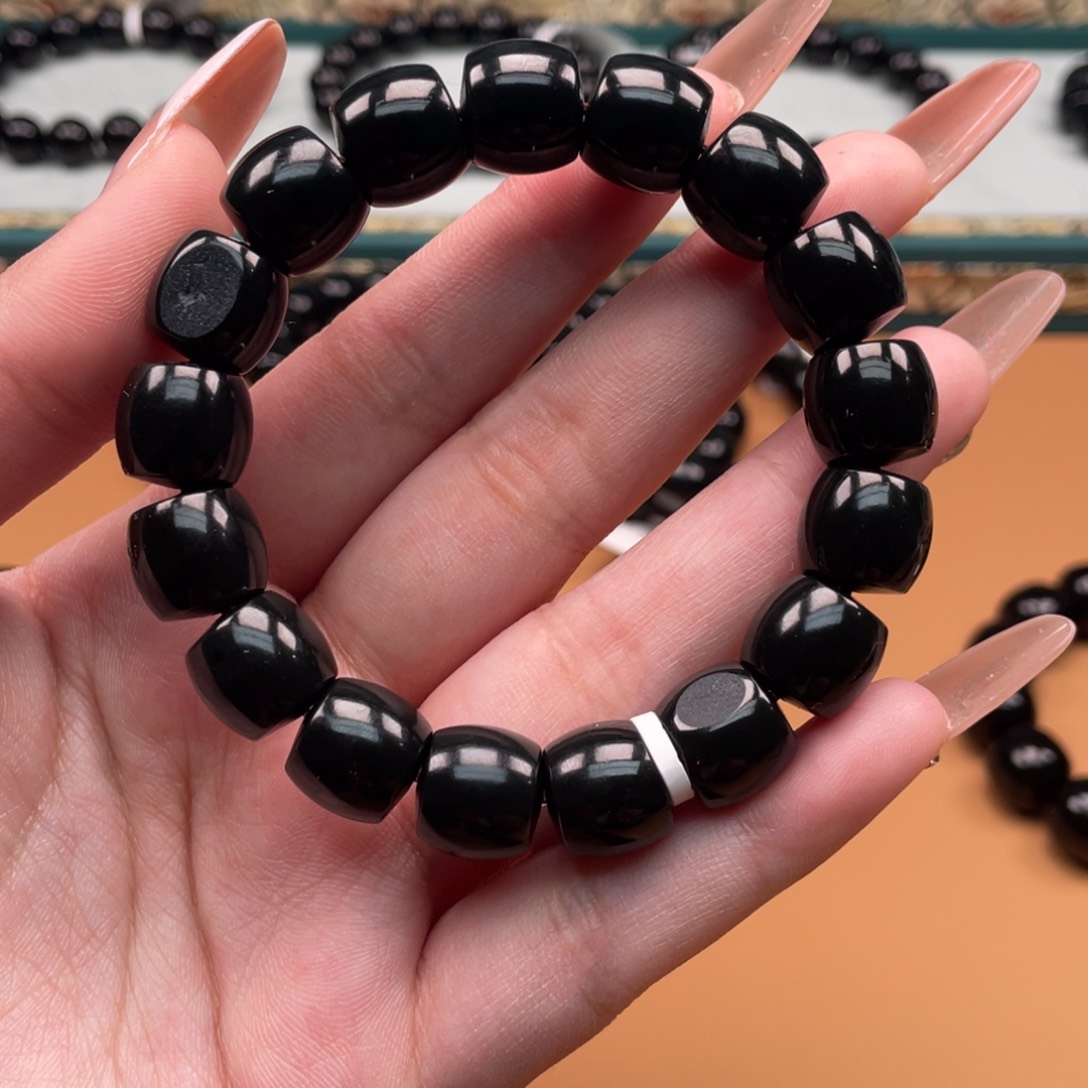 未镶嵌和田玉手串