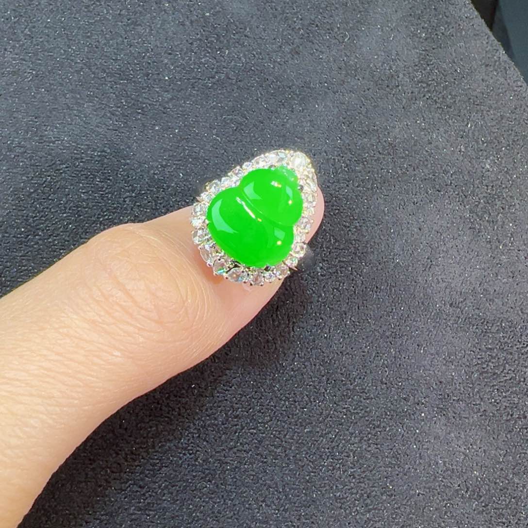 翡翠戒指18K金镶嵌葫芦可当吊坠两用款