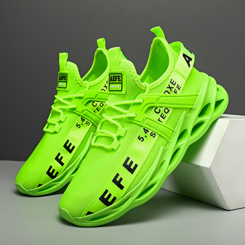 2025新款男士时尚潮流百搭透气网面韩版跑步男鞋轻便低帮旅游鞋