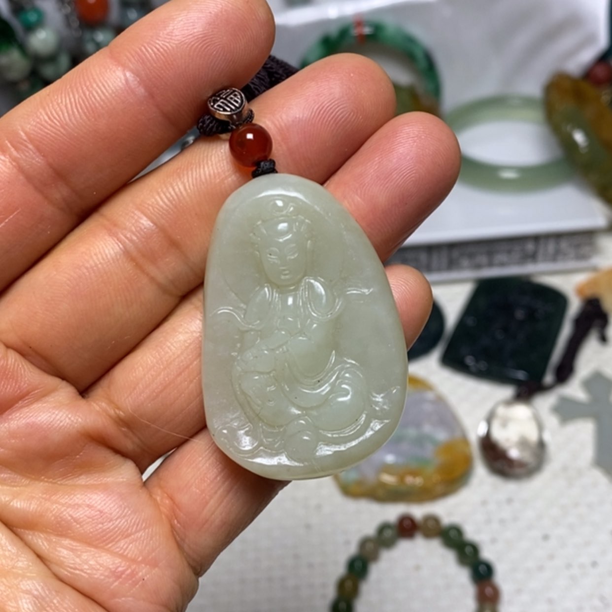 【闪购商品】翡翠吊坠(赠链)未镶嵌