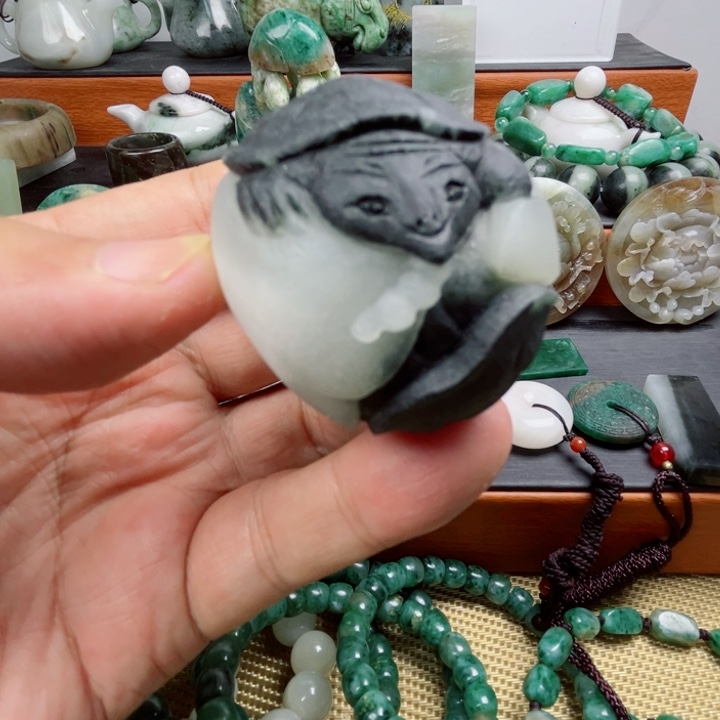 独山玉未镶嵌珠宝半成品