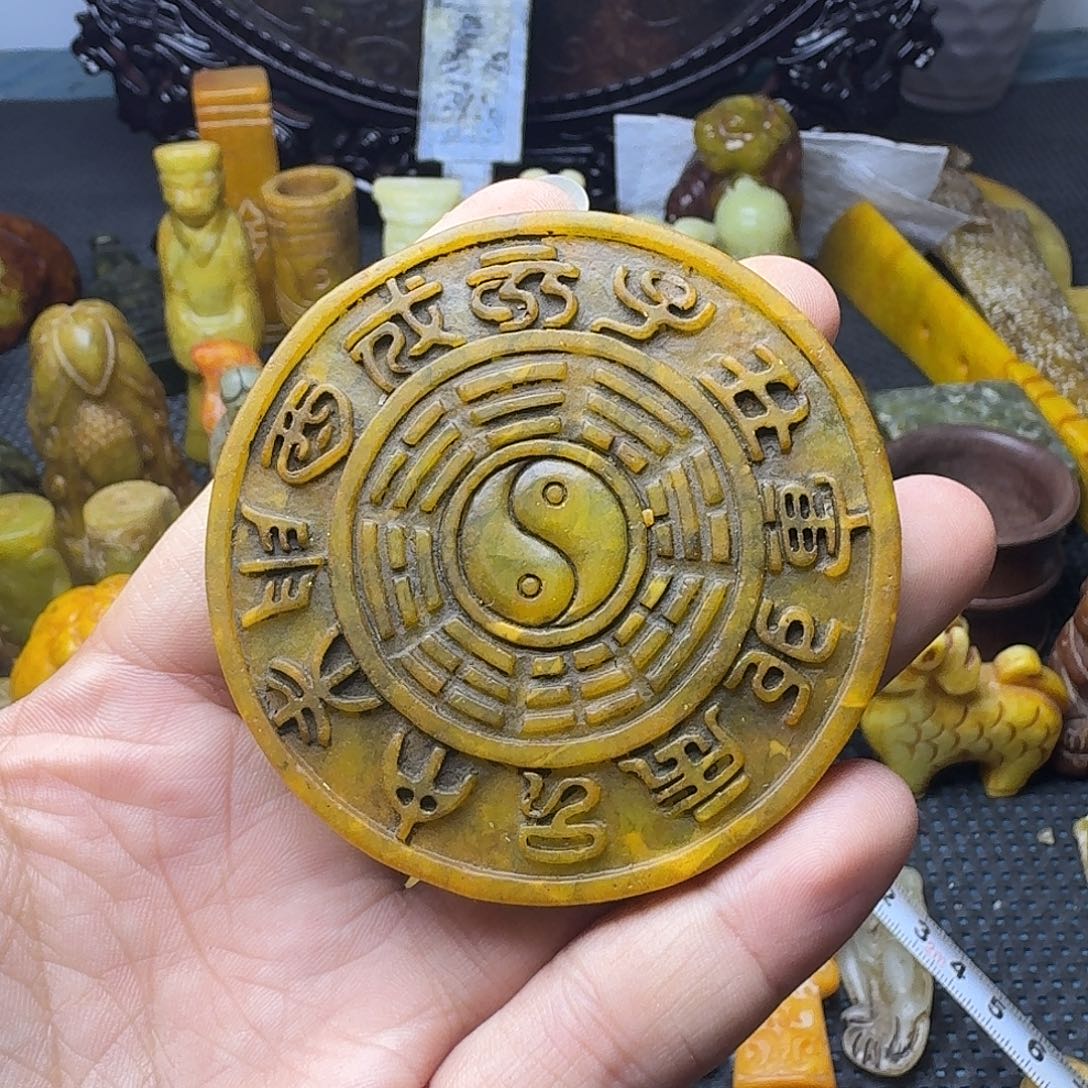 白玉菩提吊坠。。。