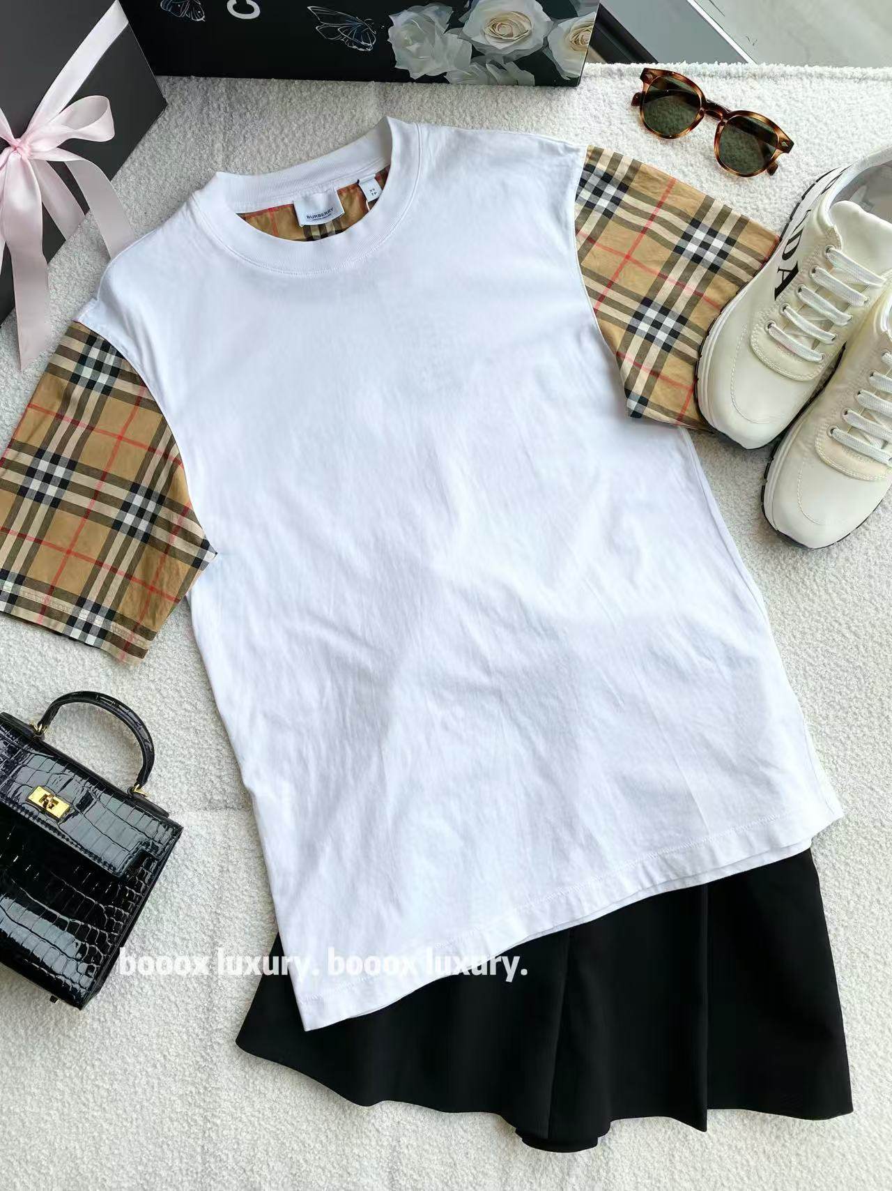 95新 BURBERRY/博柏利  wc086 棉 经典菱格纹短袖 xs码