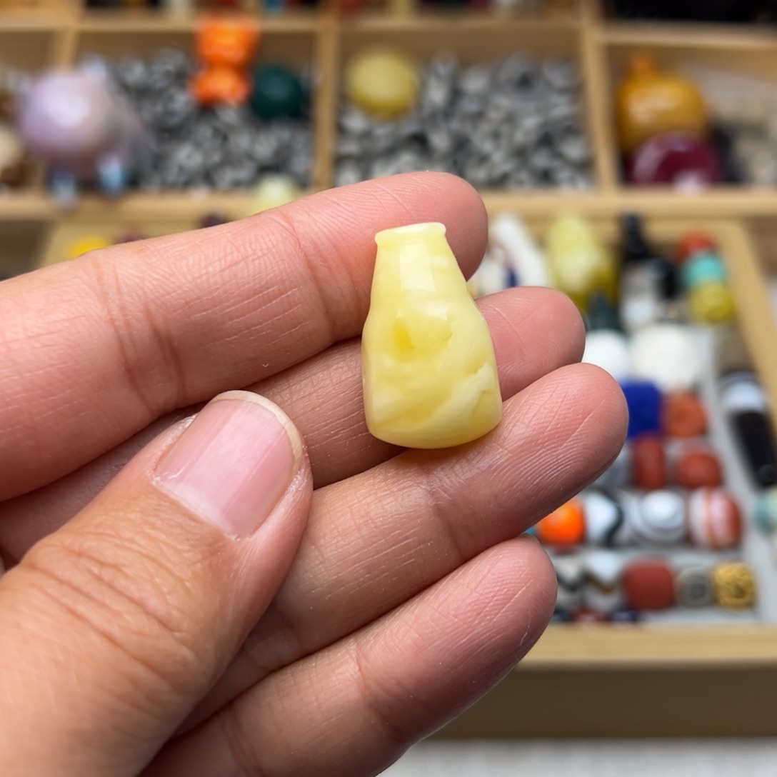 蜜蜡裸石未镶嵌13mm三通