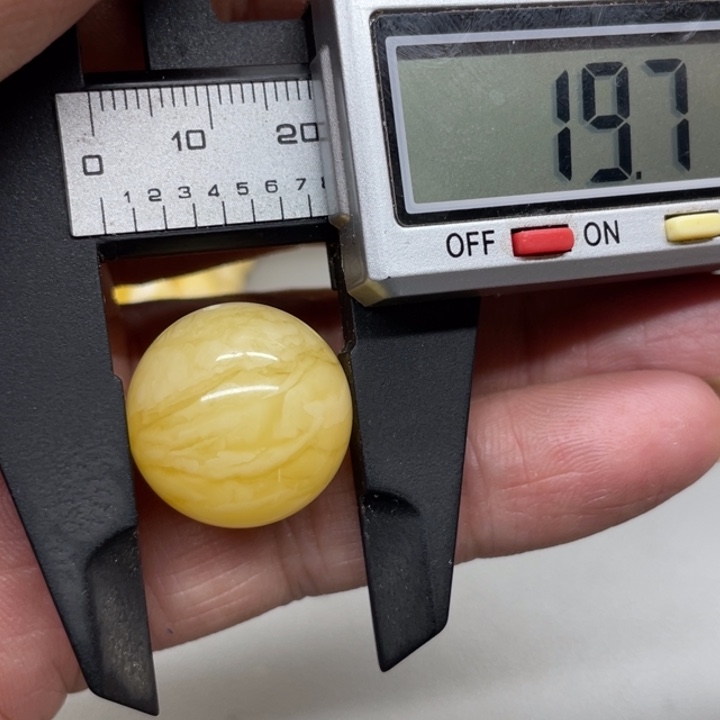 琥珀未镶嵌裸石珠子