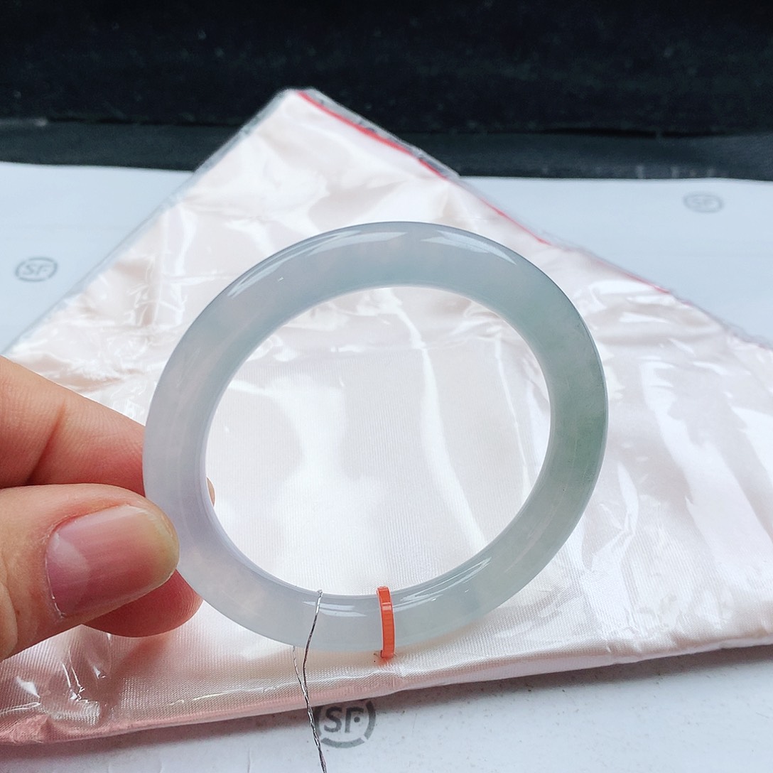 翡翠手镯未镶嵌天然翡翠手镯