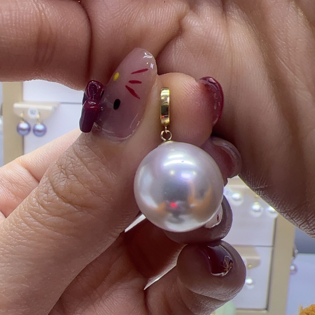 淡水珍珠颈饰18K金镶嵌