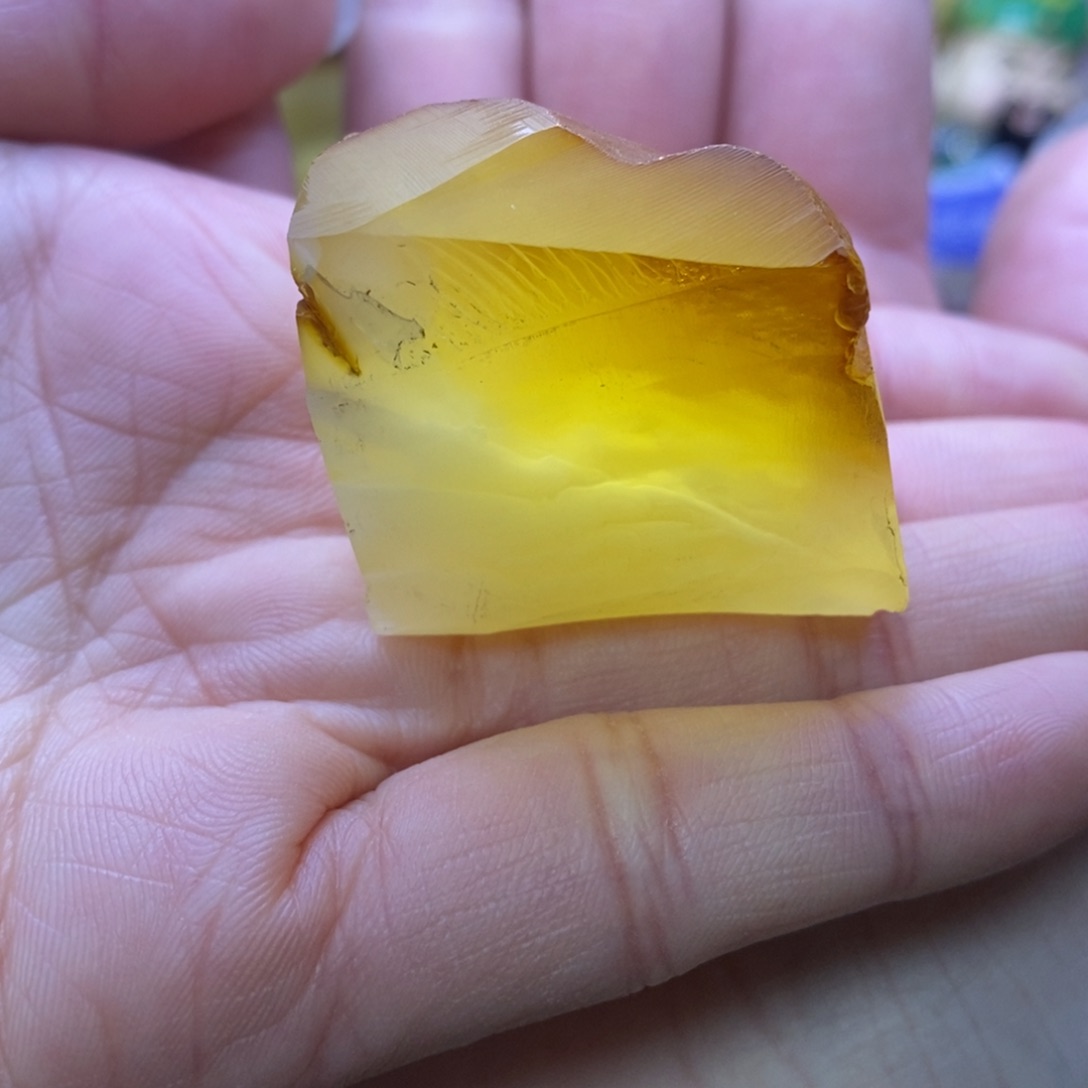 定制琥珀未镶嵌吴