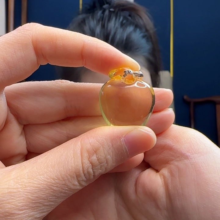 蜜蜡吊坠(赠链)未镶嵌