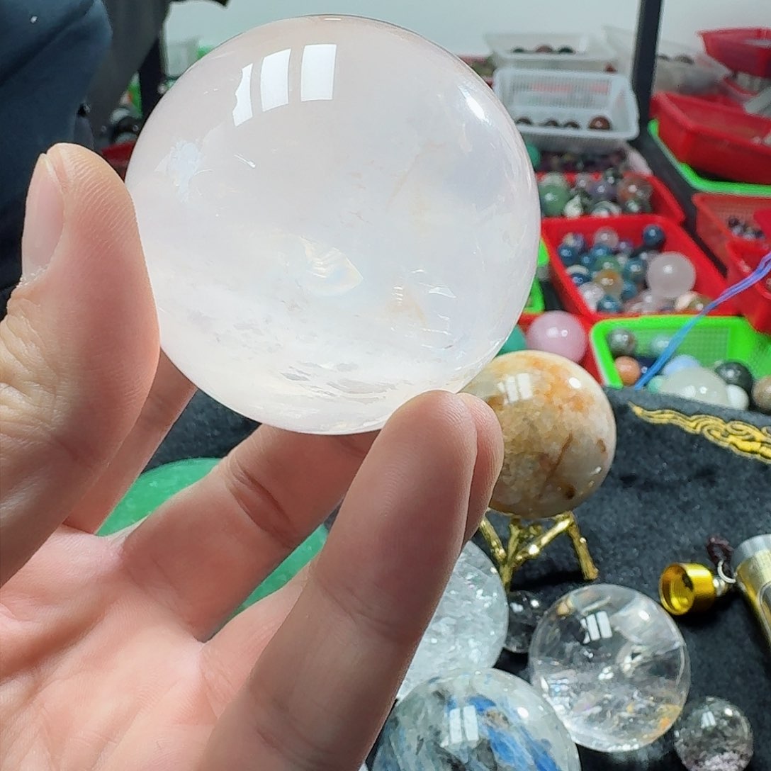 水晶摆件未镶嵌水透粉5.5cm
