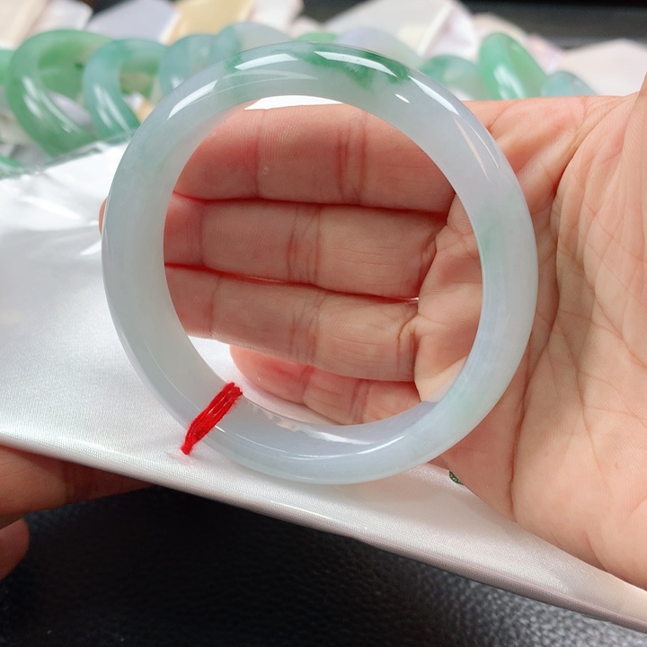 翡翠手镯未镶嵌58585757