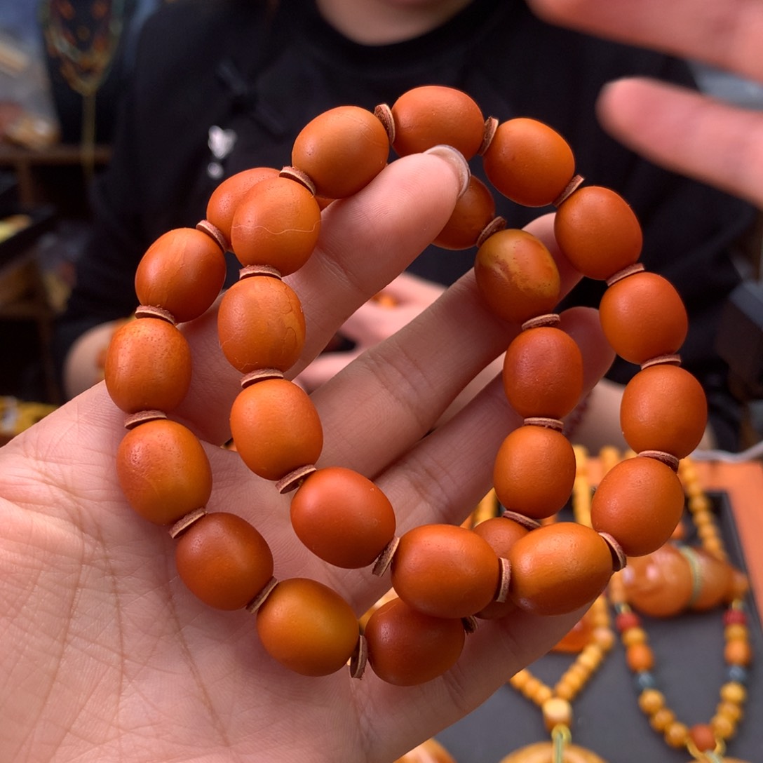 蜜蜡手串未镶嵌多样性发一