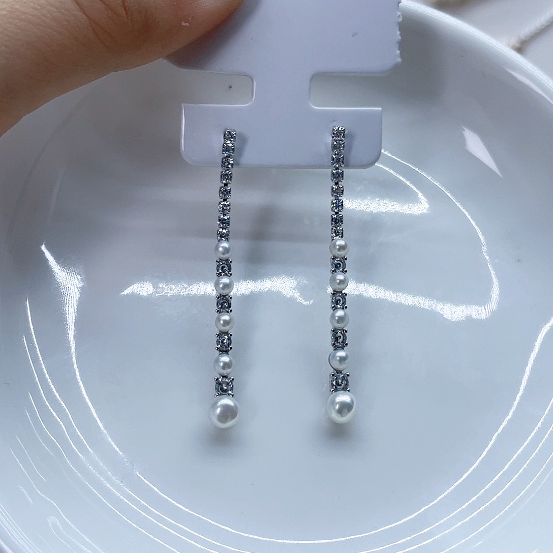 银S925镶嵌耳饰淡水珍珠