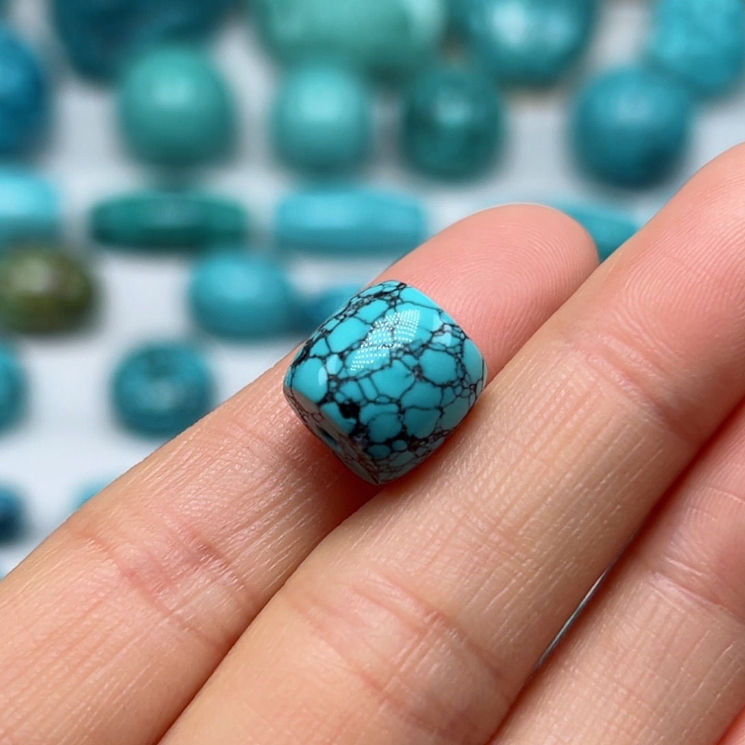 绿松石珠宝奇石未镶嵌信*%