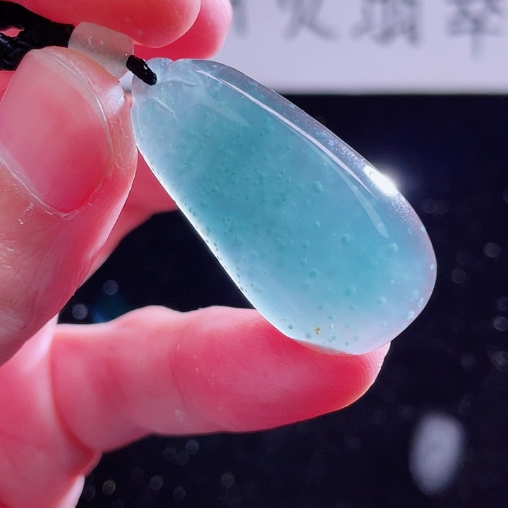 翡翠颈饰未镶嵌9999999999