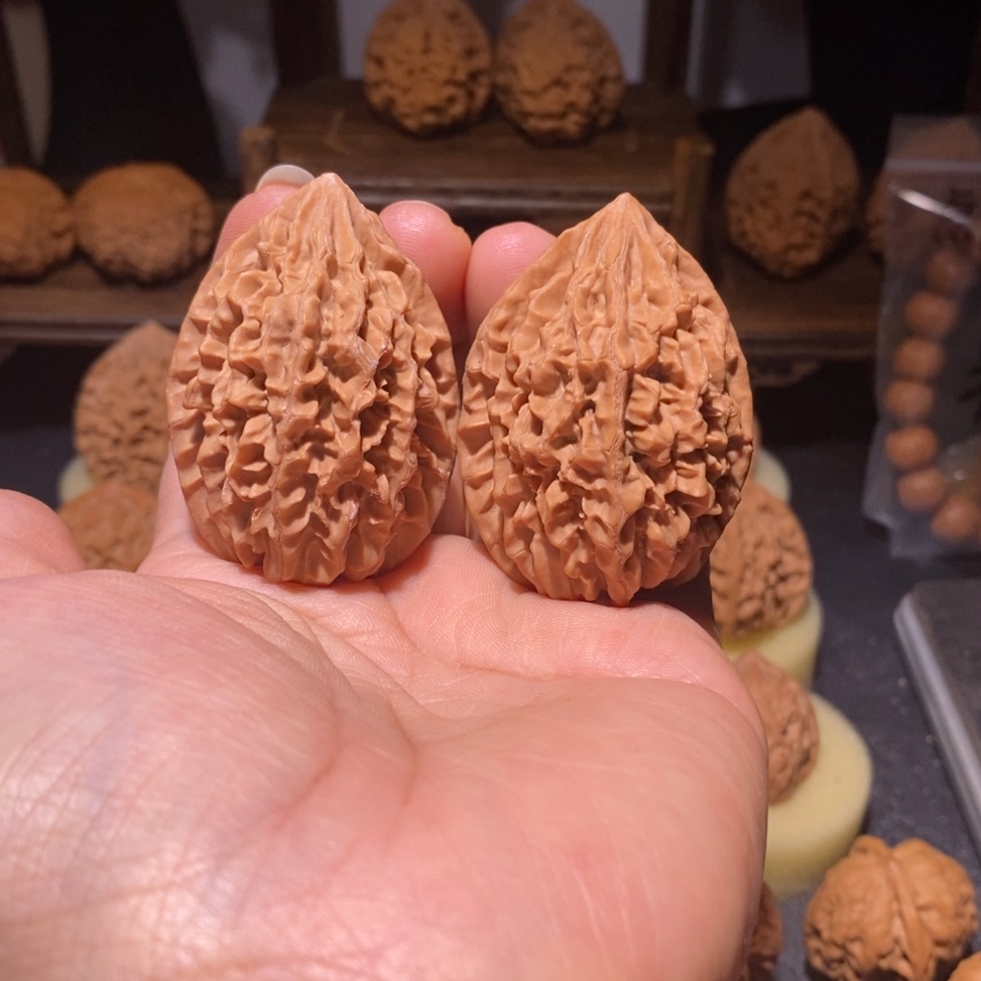 文玩核桃吊坠招财鼠