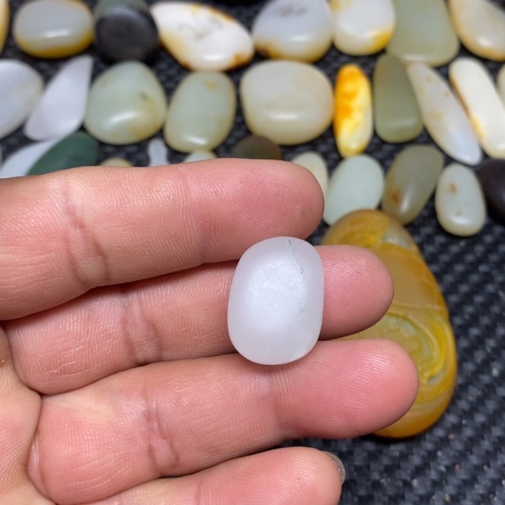 和田玉（白玉）珠宝奇石未镶嵌