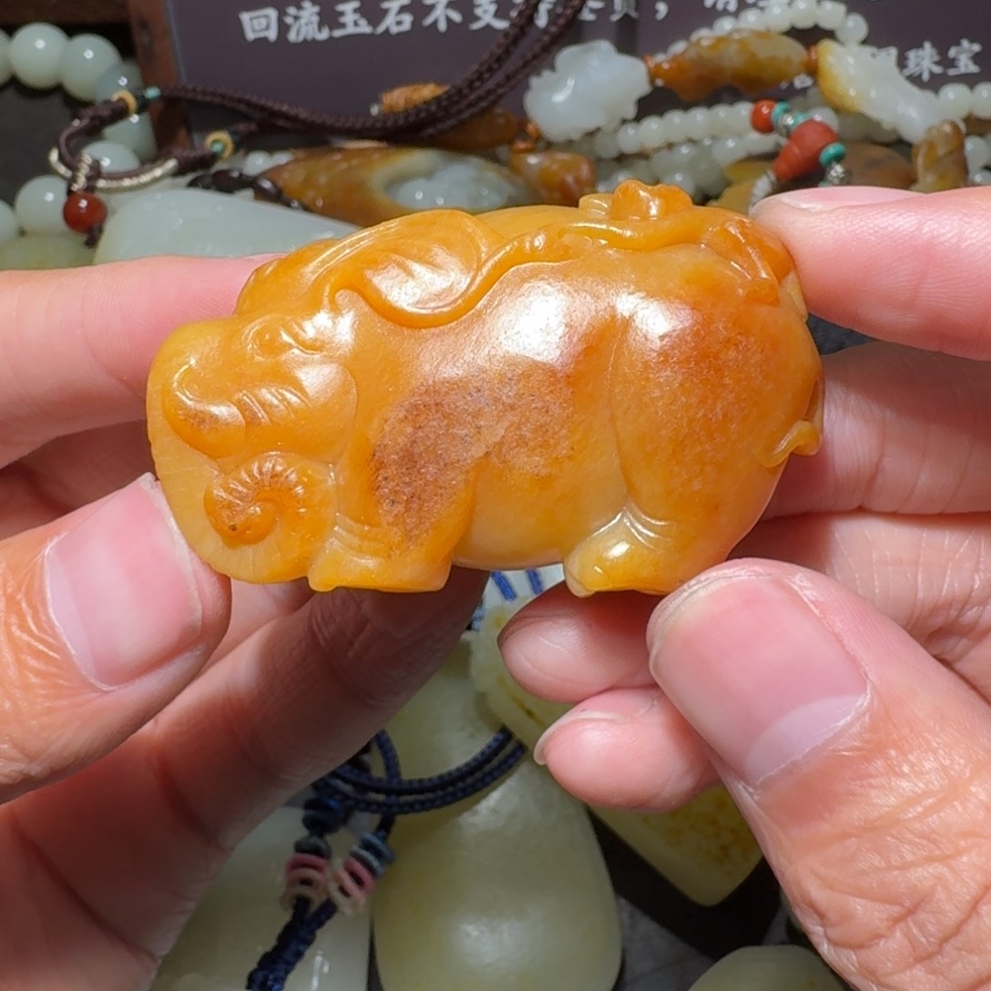 和田玉未镶嵌大象