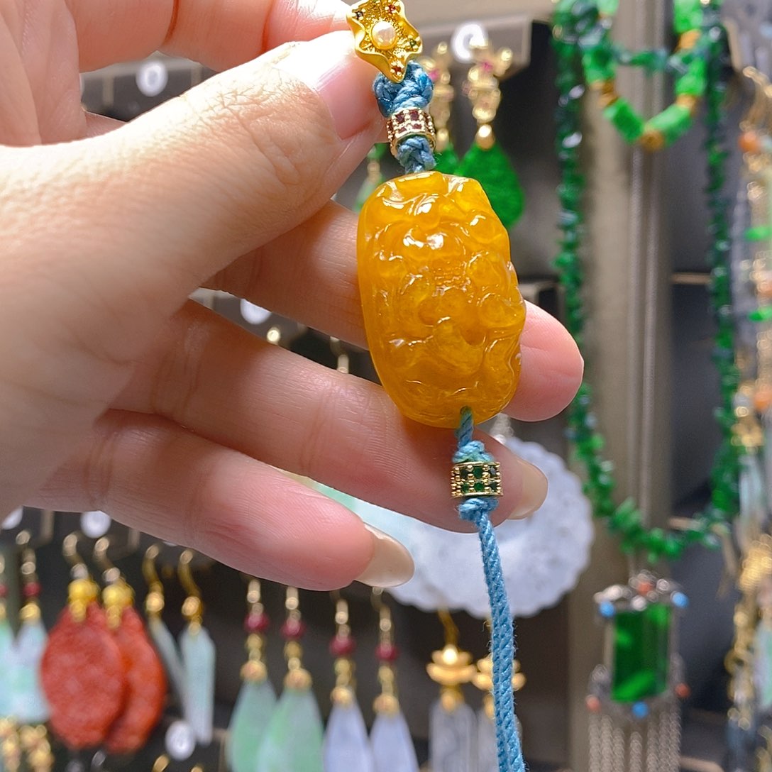 未镶嵌翡翠耳饰翡翠