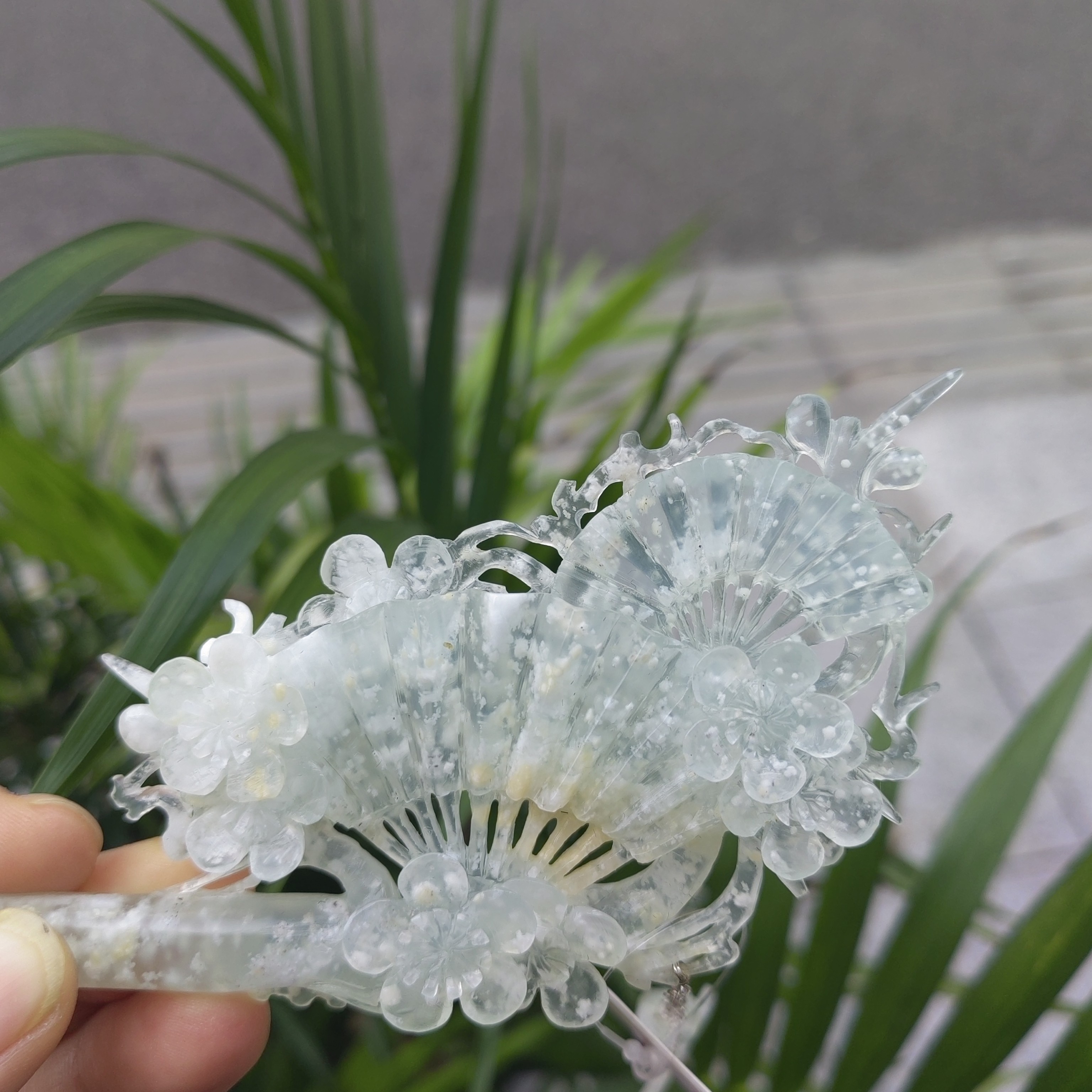 天青冻暴风雪扇子发簪，总长约20.2厘米，纯手工雕刻默认微瑕