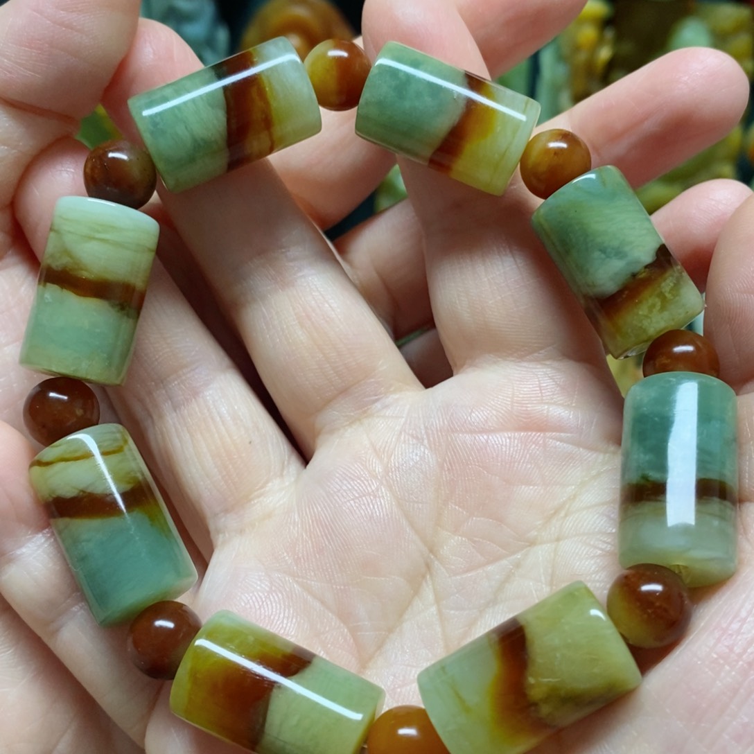 未镶嵌蛇纹石玉手链
