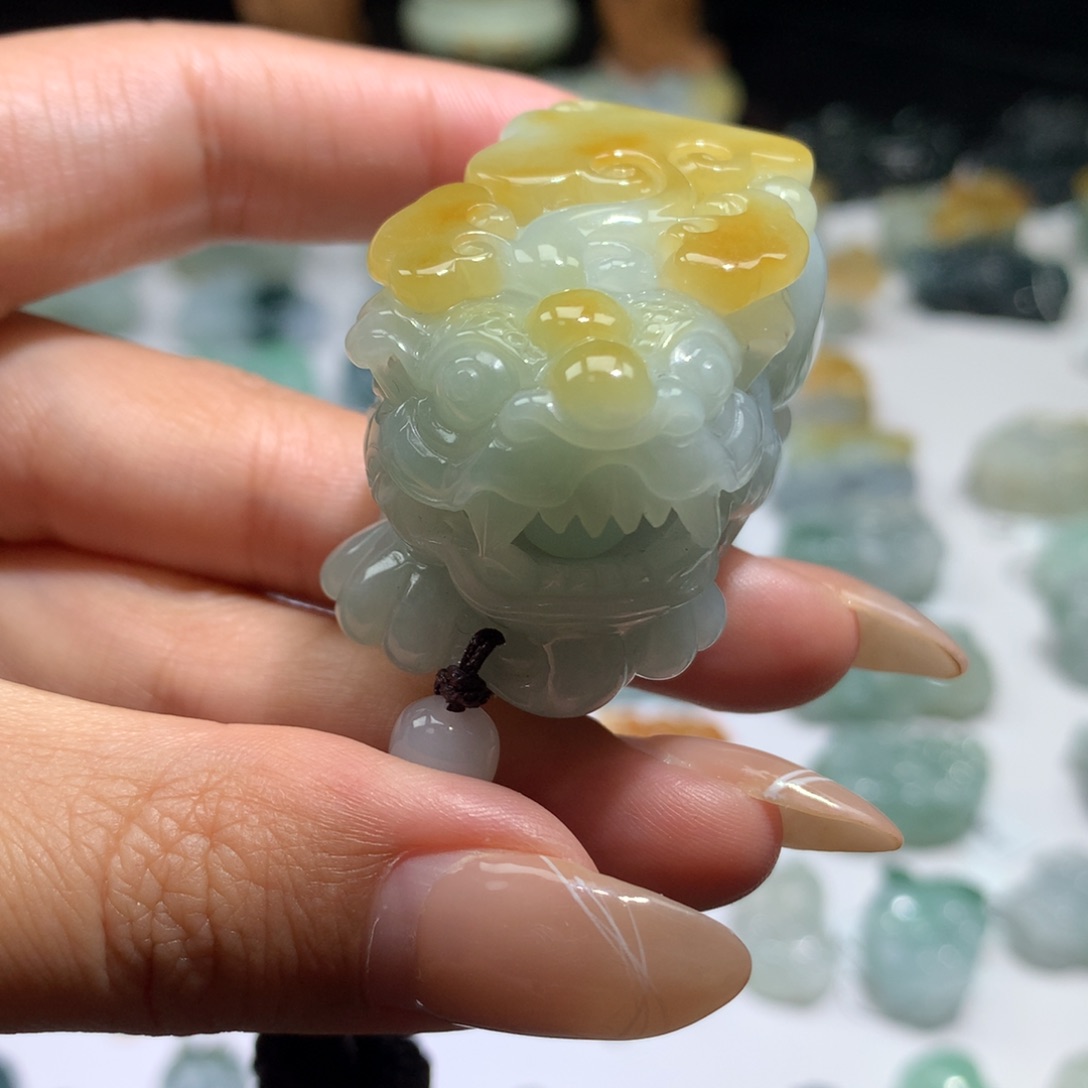 翡翠未镶嵌颈饰翡翠貔貅