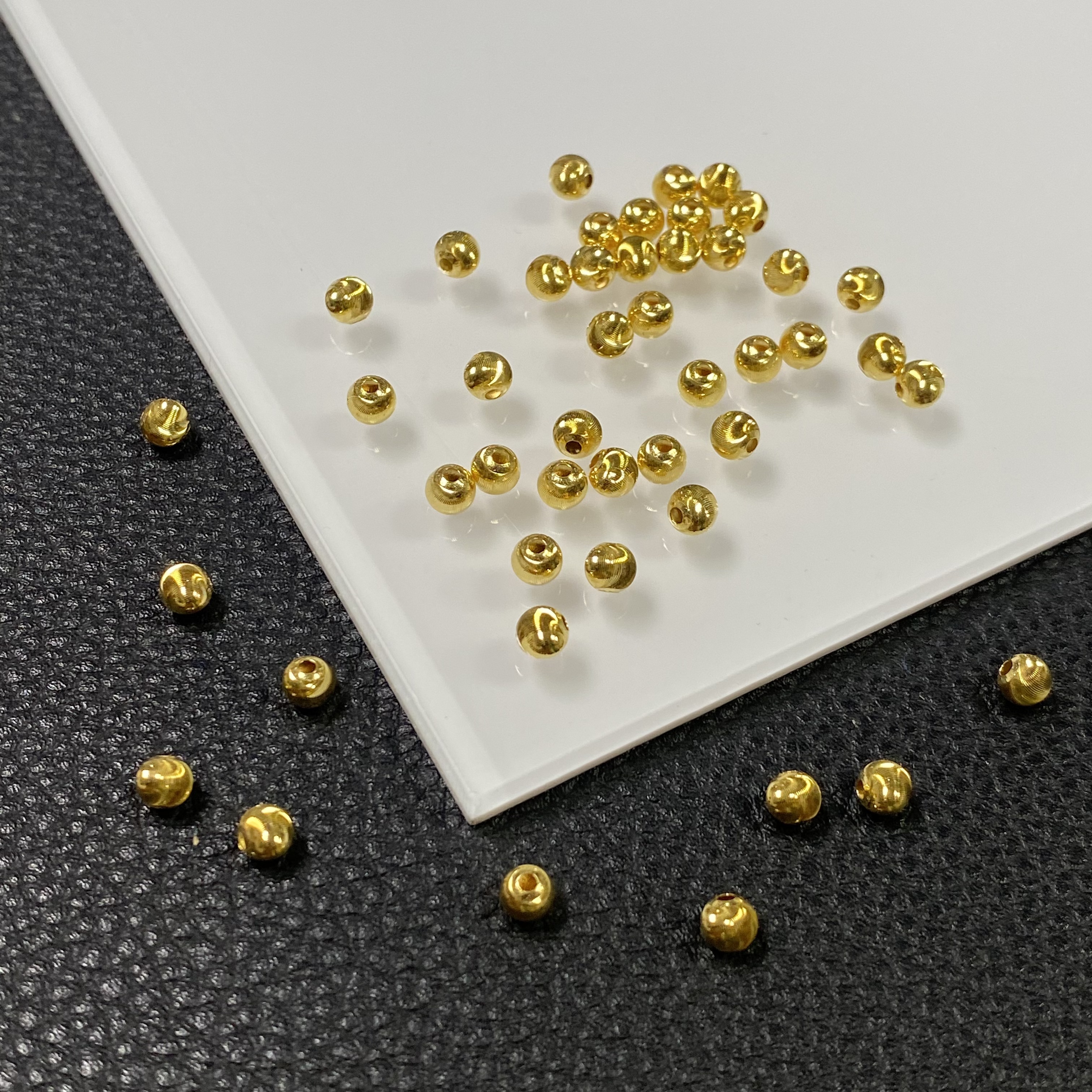 「戴琴珠宝」YZ4888-18K金4mm左右猫眼珠配件-JS（多样性发其一）