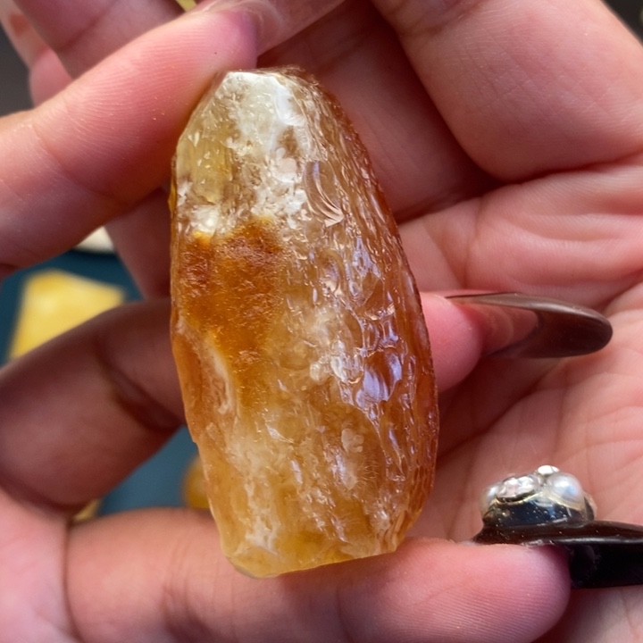 定制琥珀未镶嵌蜜蜡