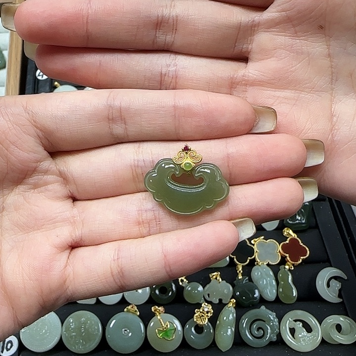 和田玉吊坠(不含链)银S925镶嵌