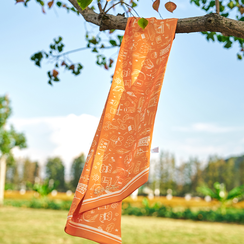 【十个勤天】印花丝巾